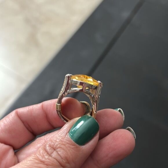 Yellow Gold & Silver Tone Chunky Cocktail Ring Size 5 - Picture 7 of 15